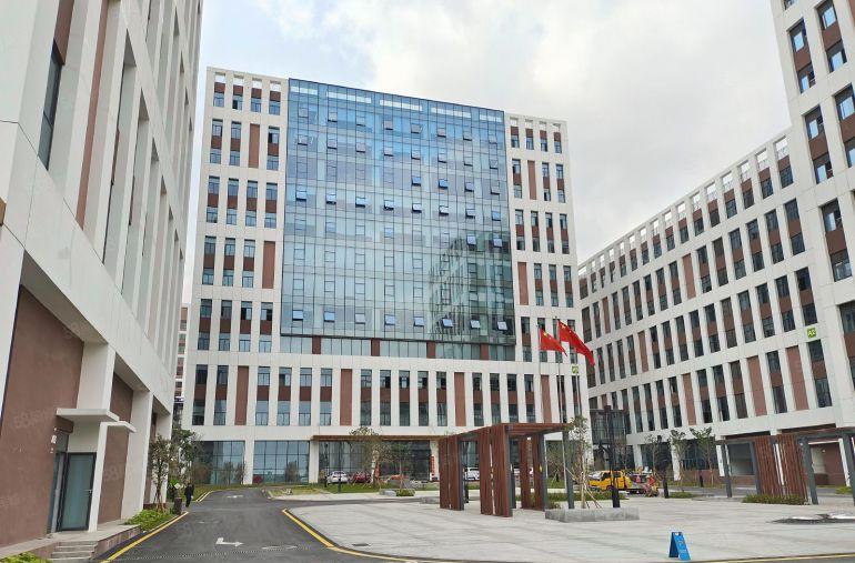 一手业主10块一平！寒溪河原房东2610平全新厂房出租