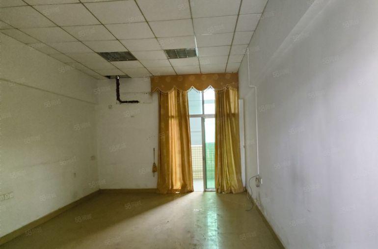 茶山新出现成装修厂房低价出租适合做注塑，硅胶，CNC加工等！