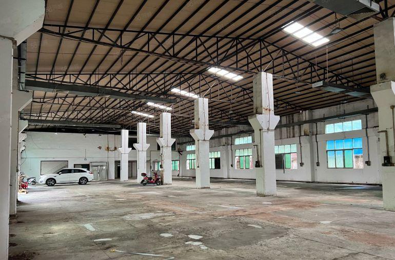 石排镇赤坎工业区南一路800平方铁皮房招租