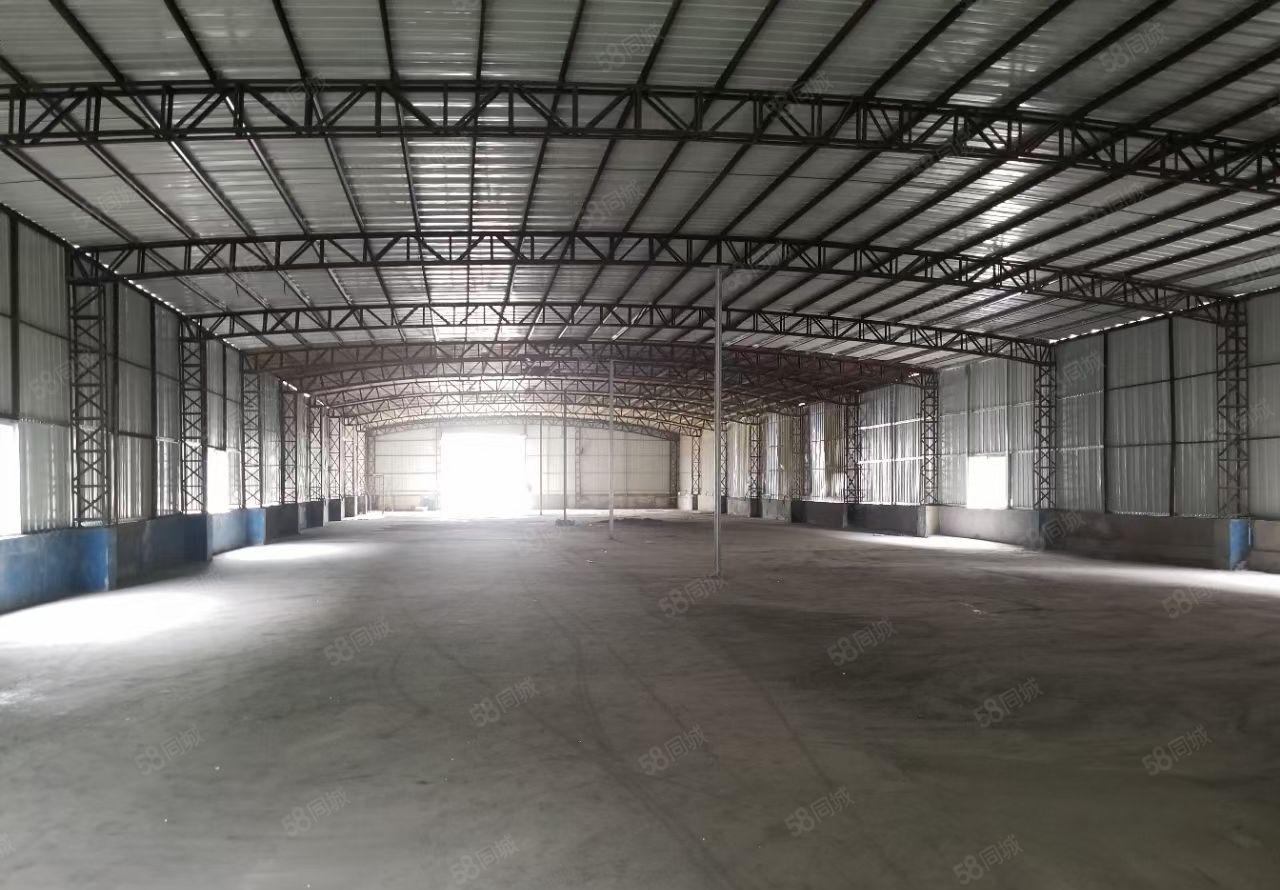 石排镇新出个人原房东独院九成新钢构厂房3900平米出租电超大