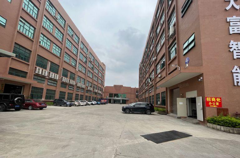 石排新出原房东一二楼各1520平米平米，可分层租！