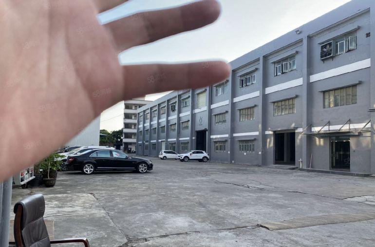 石排新出原房东独院单一层，滴水八米带航车形象好空地大带办公室