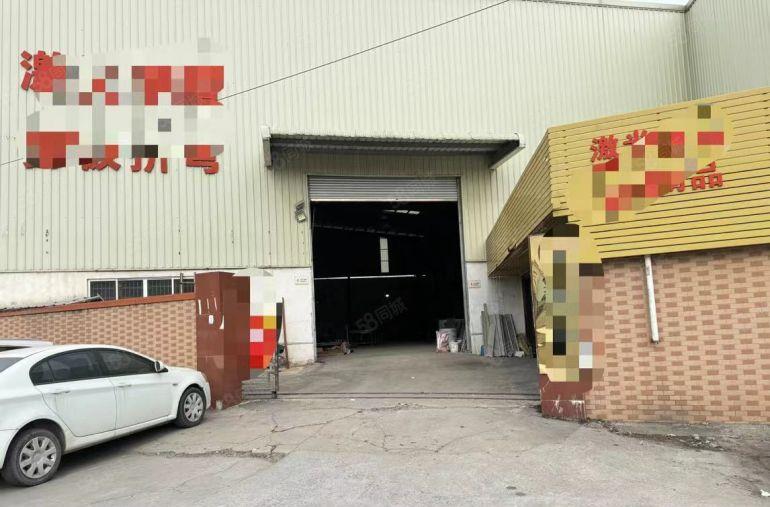 中堂原房东单一层1000平出租，有现成办公室装修。