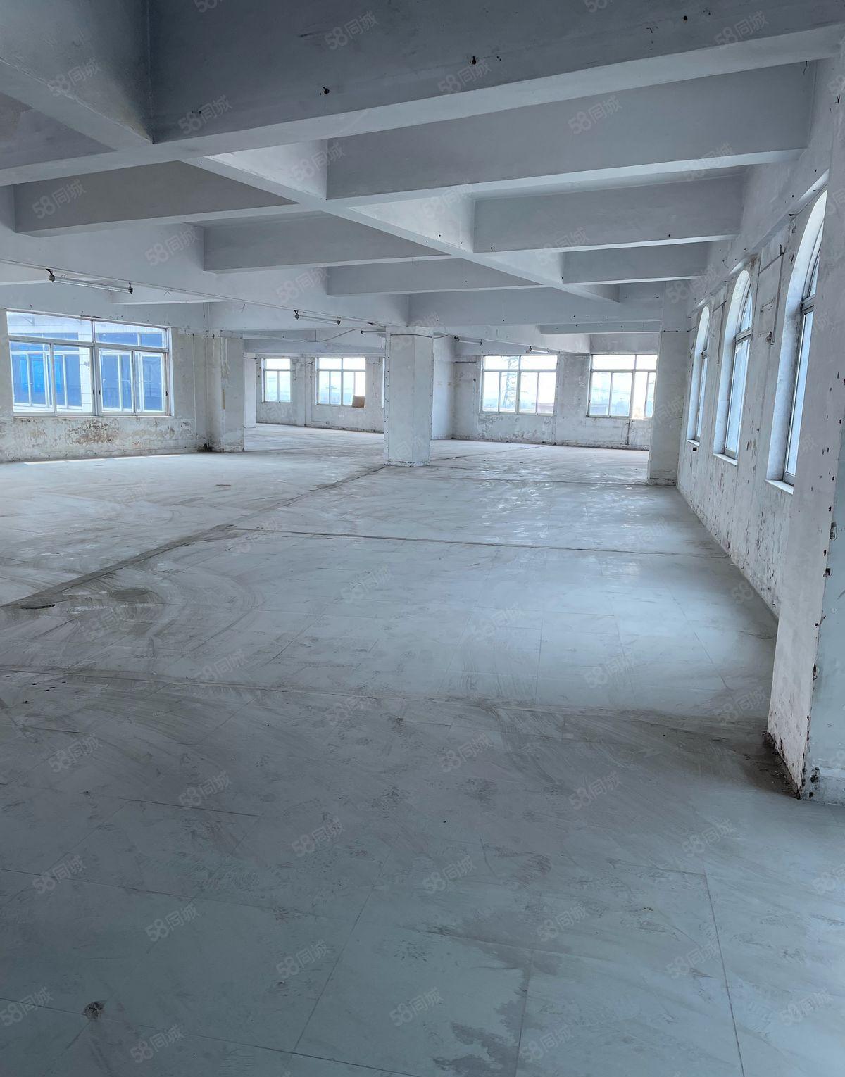 中堂靠国道低价厂房10元平方米，厂房直租，欢迎各位老板咨询！