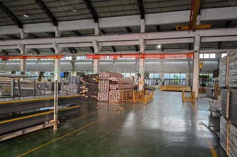 滴水10米高单一层带高台仓库独院厂房出租，带牛角行车重工业