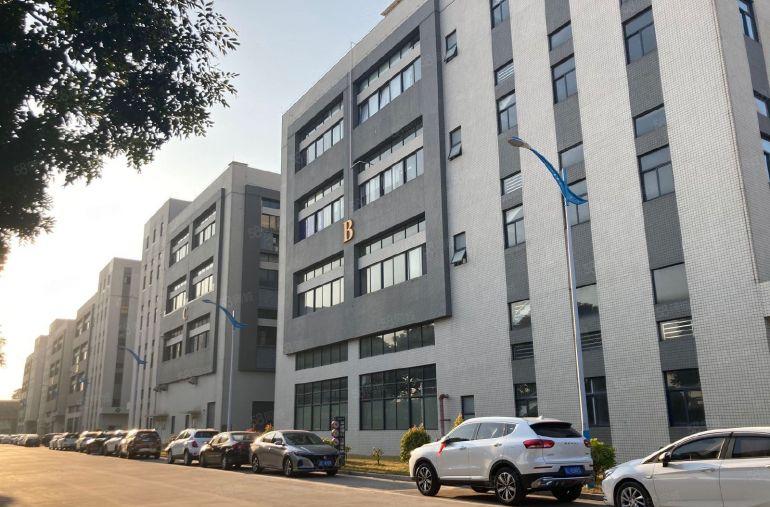 高埗工业园单一层钢构厂房出租，可办环评现成办公室装修高12米