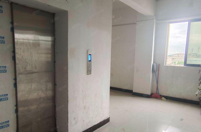 带现成办公室水电装修小面积厂房出租