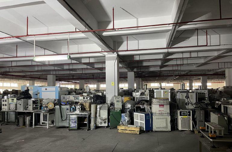 国有证独院只租15块现房一楼5.5米