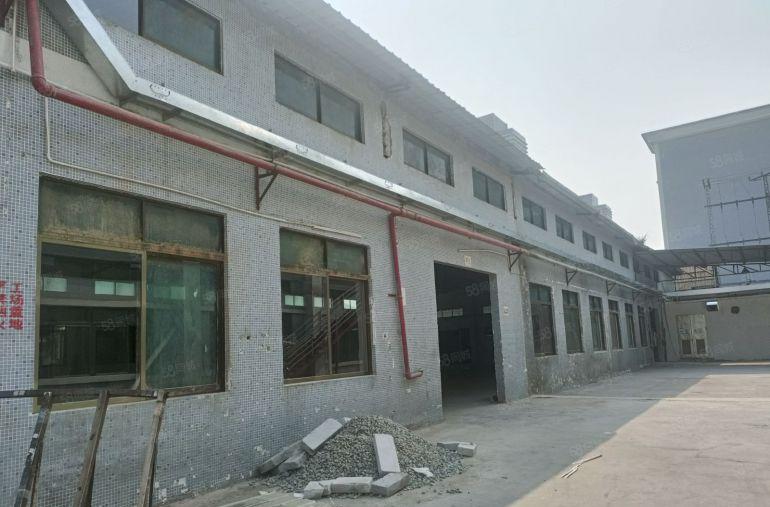 企石镇工业区内新出钢构1300平方空地大滴水有6米