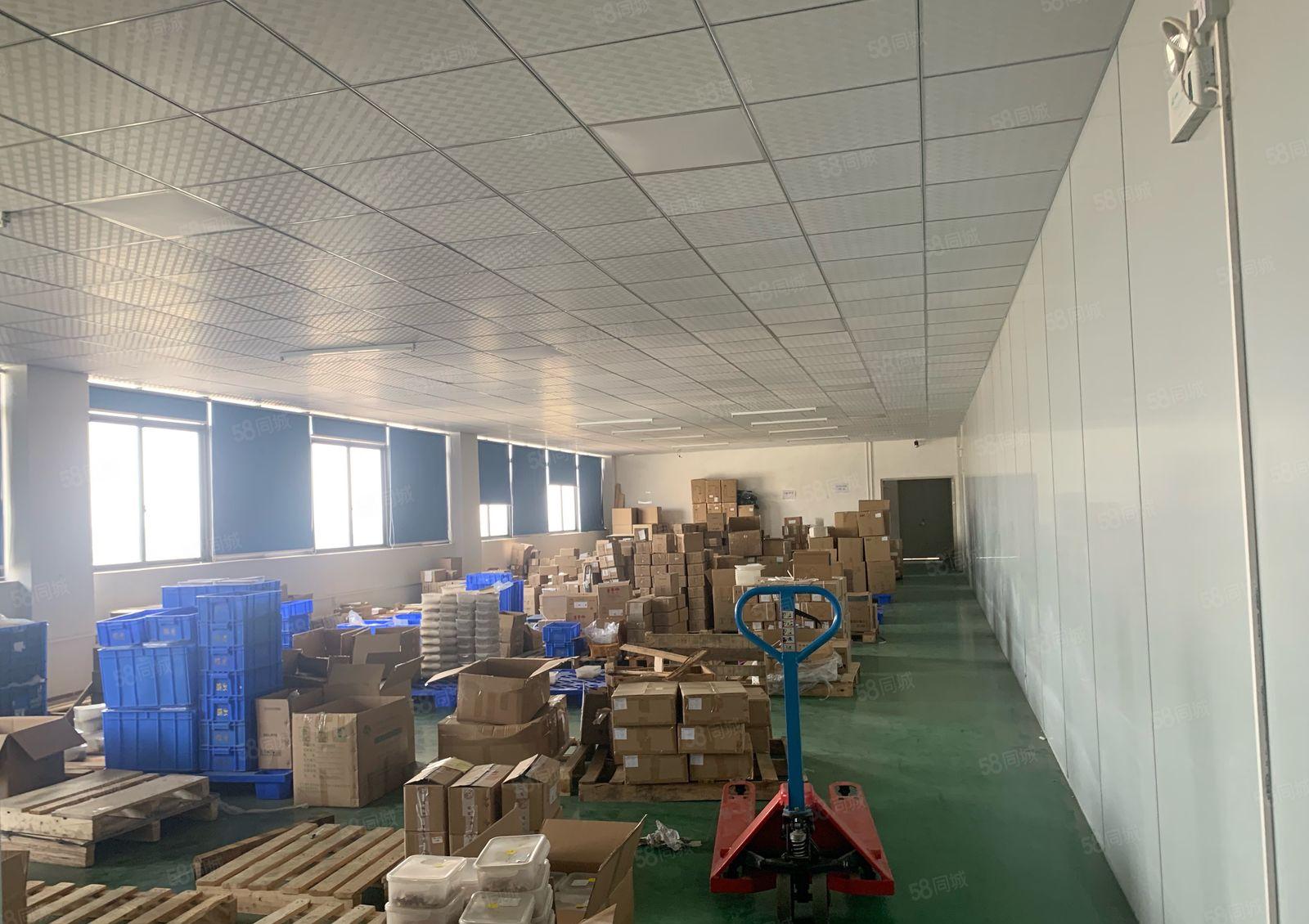 企石东山楼上精装修厂房1380平米带无尘车间