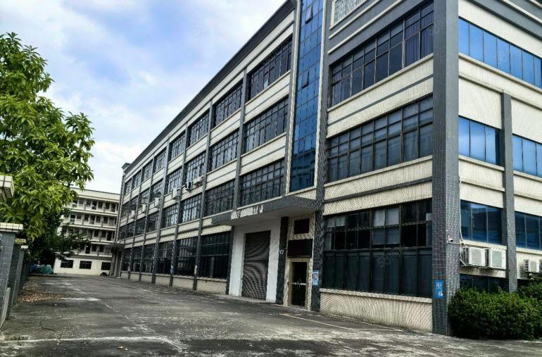 企石镇新出原房东独门独院标准厂房。13500平方。