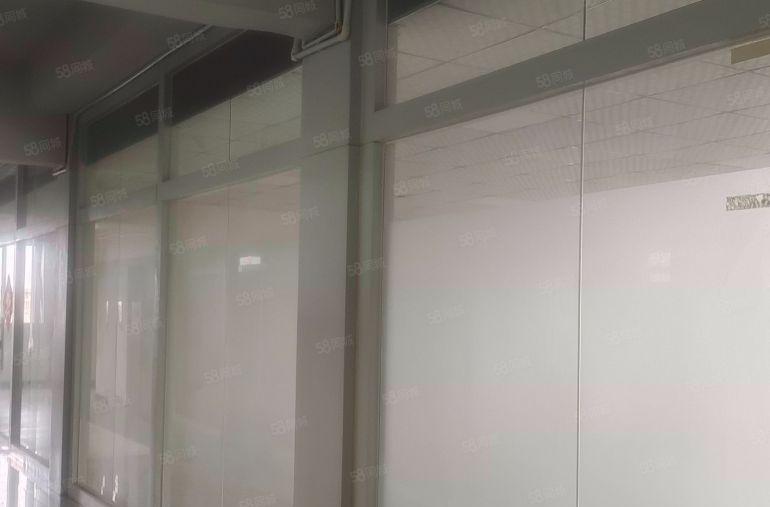 带现成办公室水电装修小面积厂房出租