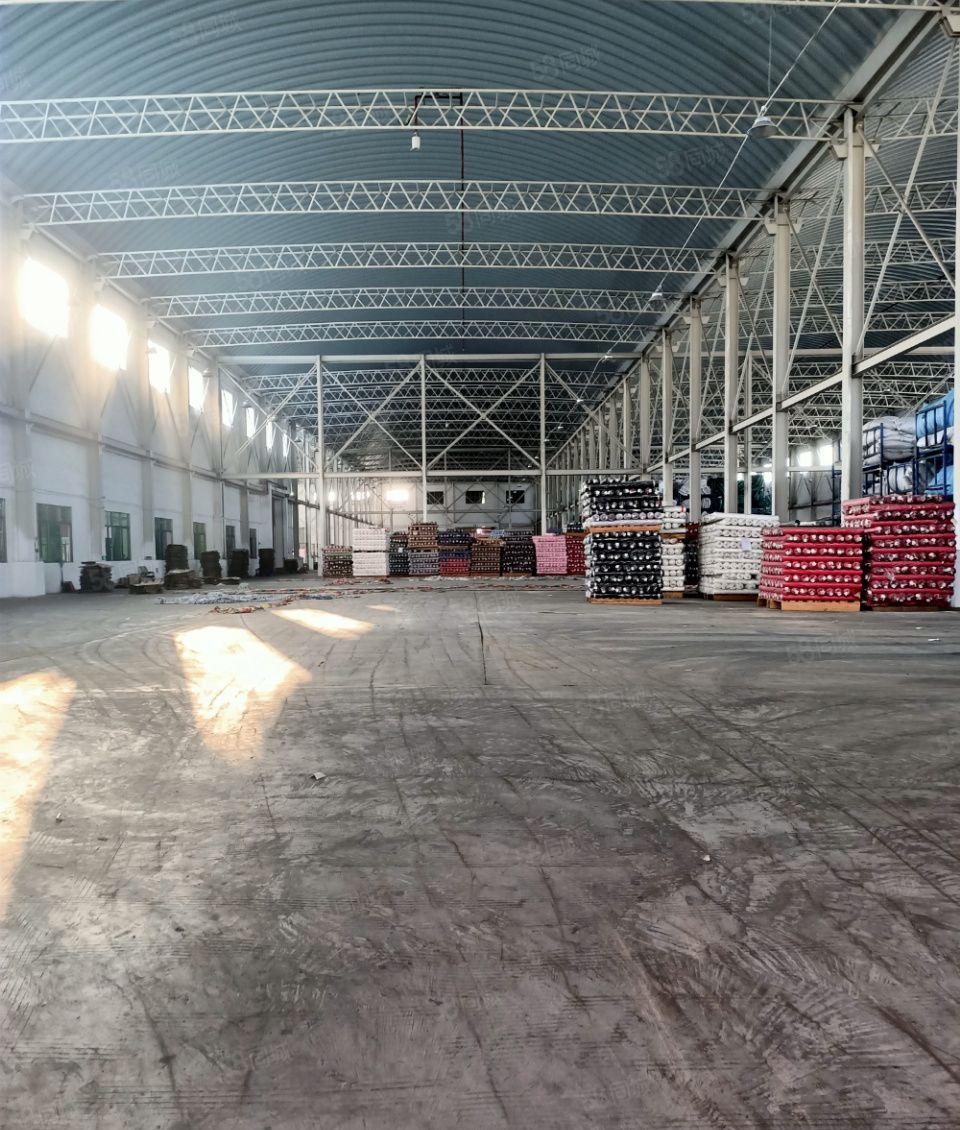 特价出租滴水13米高钢构厂房60000平带卸货平台 空地大