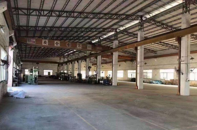 砖墙到顶，水泥顶滴水5米700平方，独门独院厂房便宜出租