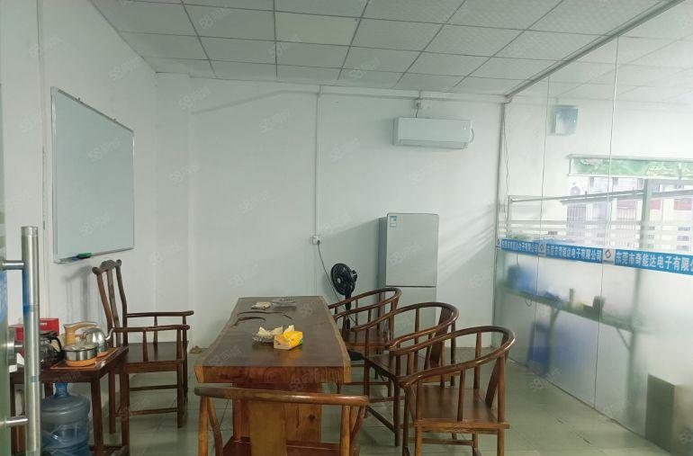 谢岗镇小独院，钢构1500平，价格14元，高度9米，形象好