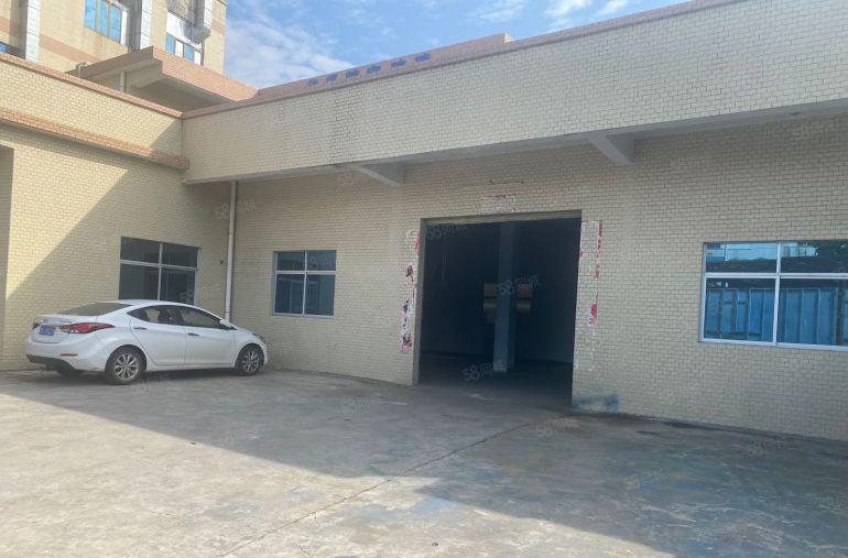 谢岗镇新出一楼500平方米，水电线路齐全有办公室。