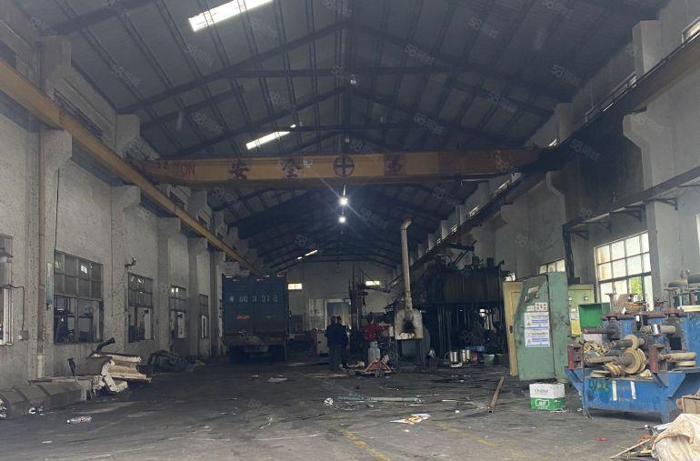 谢岗镇砖墙到顶单一层厂房面积9500平方，滴水10米，带行车