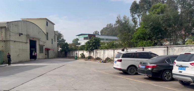 谢岗厂房出租，新出原房东独院。适合五金钣金机器设备冲压抽粒等