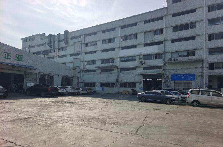 谢岗镇标准厂房一楼实际面积3500平方出租，层高7米，带喷淋