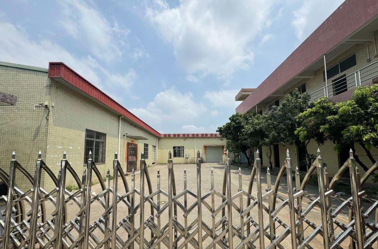 原房东本地佬谢岗厂房出租，独院适合五金注塑机械磨具塑胶仓库等