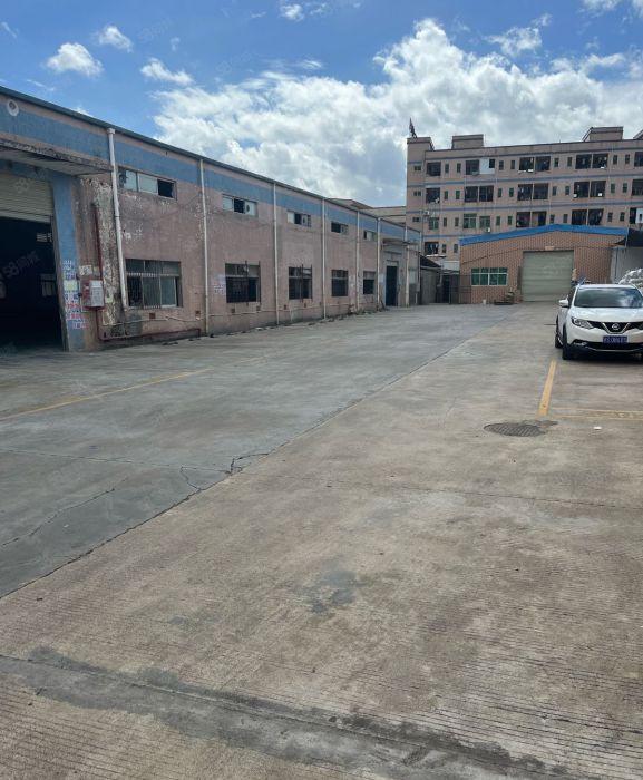 谢岗镇厂房出租单层2000平方原房东水电齐全空地大停车方便