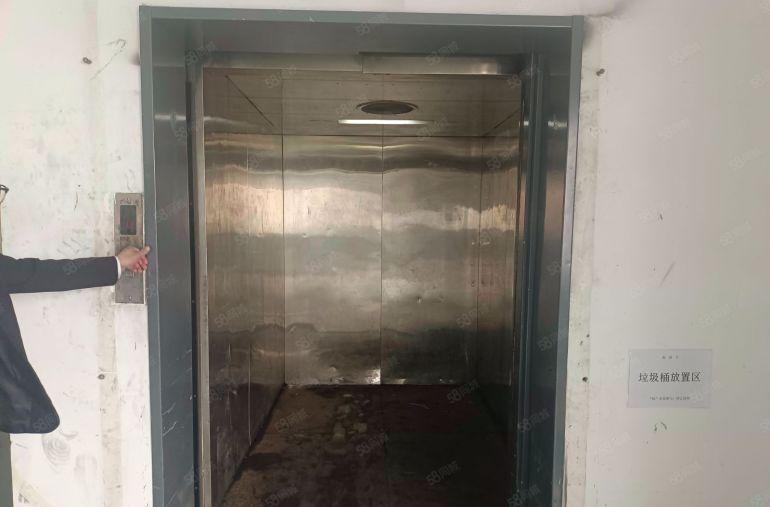 谢岗镇原房东标准厂房出租小面积楼上现成装修办公室水电齐全