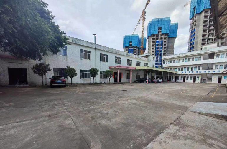 8元谢岗楼上带装修厂房低价出租，适合电子贸易设备小加工电商等