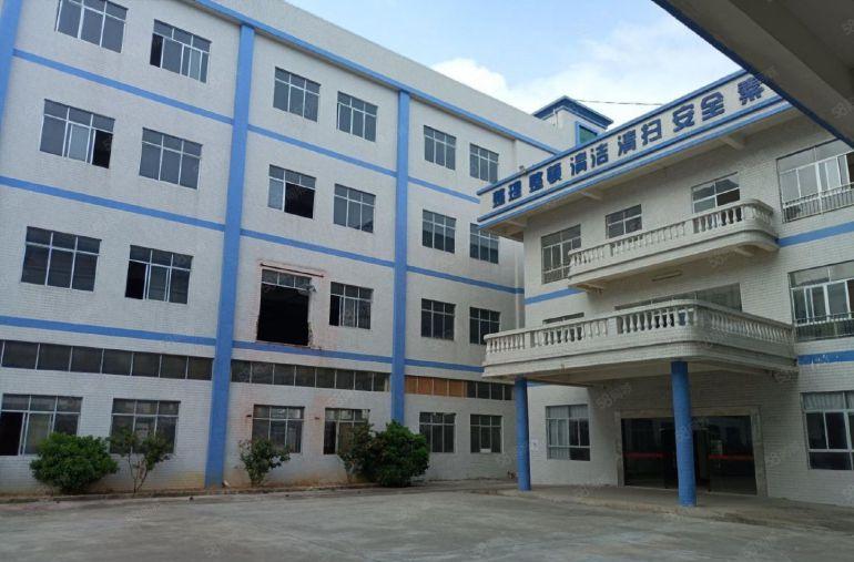 台湾房东。清溪镇国有双证厂房出租，独门独院，格局方正，形象好