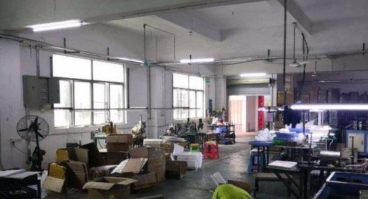 凤岗竹尾田楼上小面积水电配套齐全地坪漆厂房360平