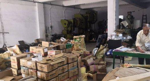 凤岗金凤凰出租塑胶，设备，注塑水电齐全厂房600平