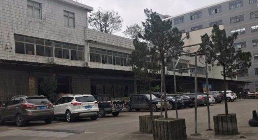 凤岗浸校塘出租一楼带行车6米高带装修办公室厂房600平