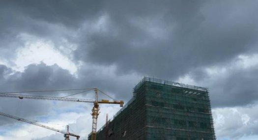 东莞东莞市 常平镇司马村谢常路东深河旁40000㎡ 厂房租售层高6米 配电2000KVA 有蒸汽 可环评 可分租