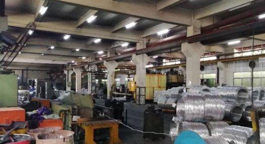 凤岗镇黄洞独门独门靠近主干道厂房出租4350空地超大