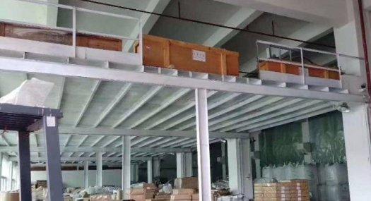 凤岗五联一楼带牛角7米高带现成办公室厂房出租2600平