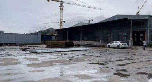 清溪九乡钢材建材冲压钢结构出租2万平空地大滴水8米