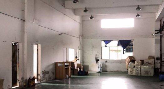 凤岗浸校塘一楼带行车厂房出租500平价格便宜交通方便