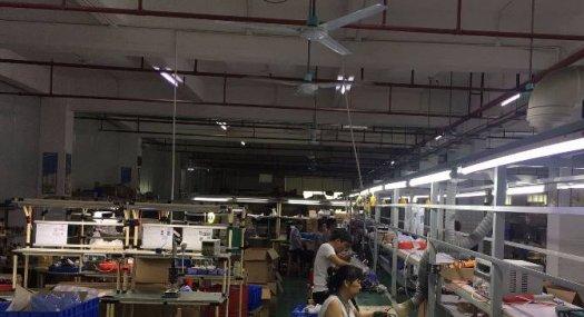 凤岗天堂围楼上带装修 带吊顶办公室厂房出租2000平