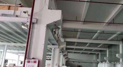 凤岗五联一楼带牛角7米高带现成办公室厂房出租2600平