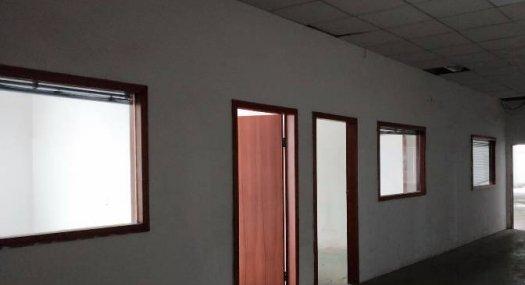 凤岗官井头原房东厂房出租楼上带装修1650平好招工 近深圳