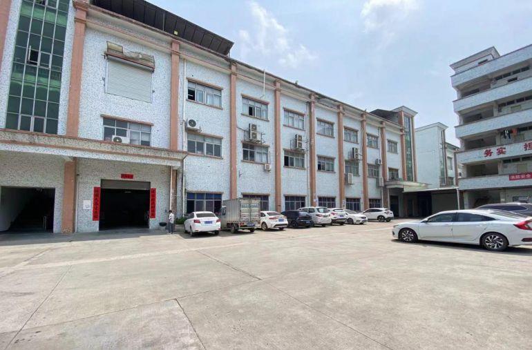 出租塘厦蛟乙塘银园街3号厂房及铁皮房及配套宿舍