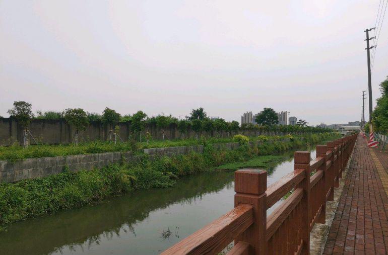 东莞企石博厦自建厂房，2层500，平交通方便，配工业用电。