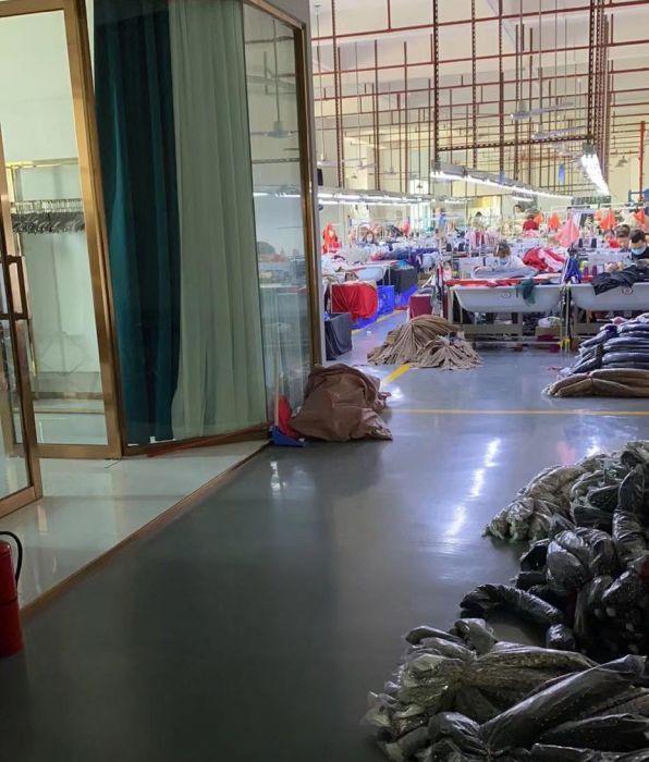 交通方便，全新厂房，欢迎电话