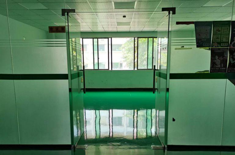 业主出租：寮步百业五金城附近楼上带装修厂房出租