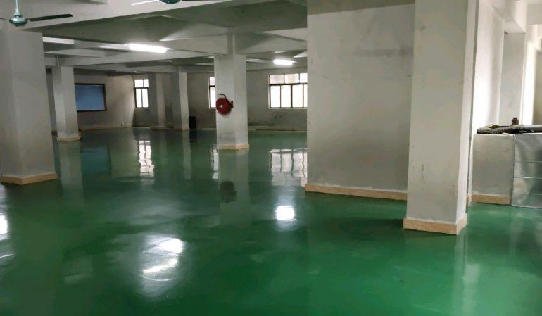 全新一手房东，东坑角社厂房出租！