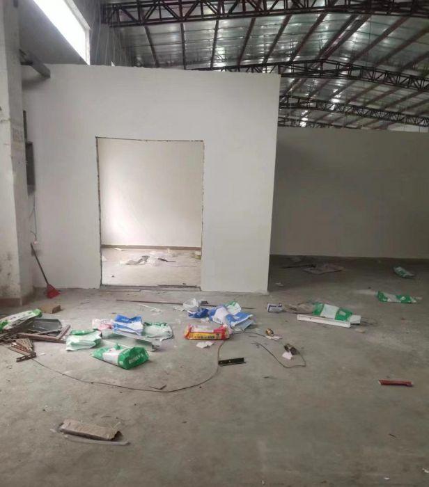 一楼厂房，100平方，小型厂房！