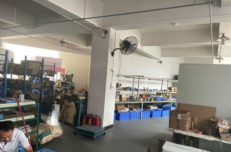 国道边原房东490平方5楼