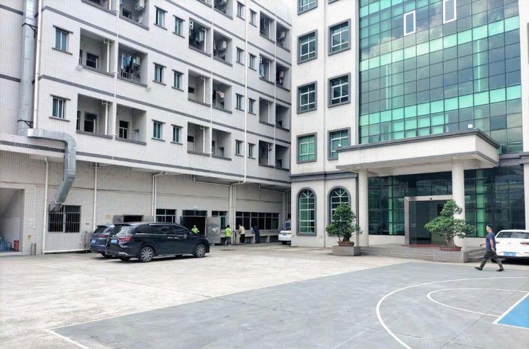 松山湖高速公路出口800米处独院原房东无尘车间厂房招租