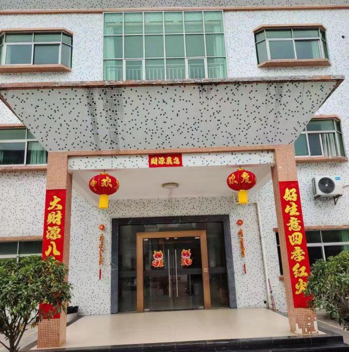 出租塘厦蛟乙塘银园街3号厂房及铁皮房及配套宿舍