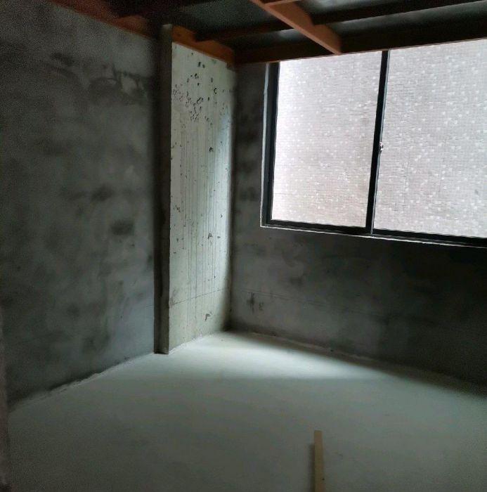 临街小厂房有阁楼可做饭住宿停车原房东