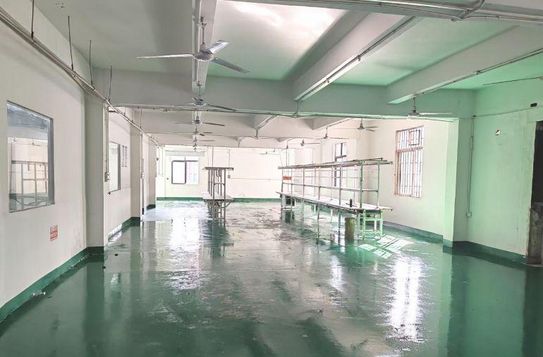 二楼水，电，气安装现成。适合电子厂随时可搬入开工！